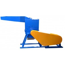 Moara cu ciocanele MC 2000 actionata de tractor